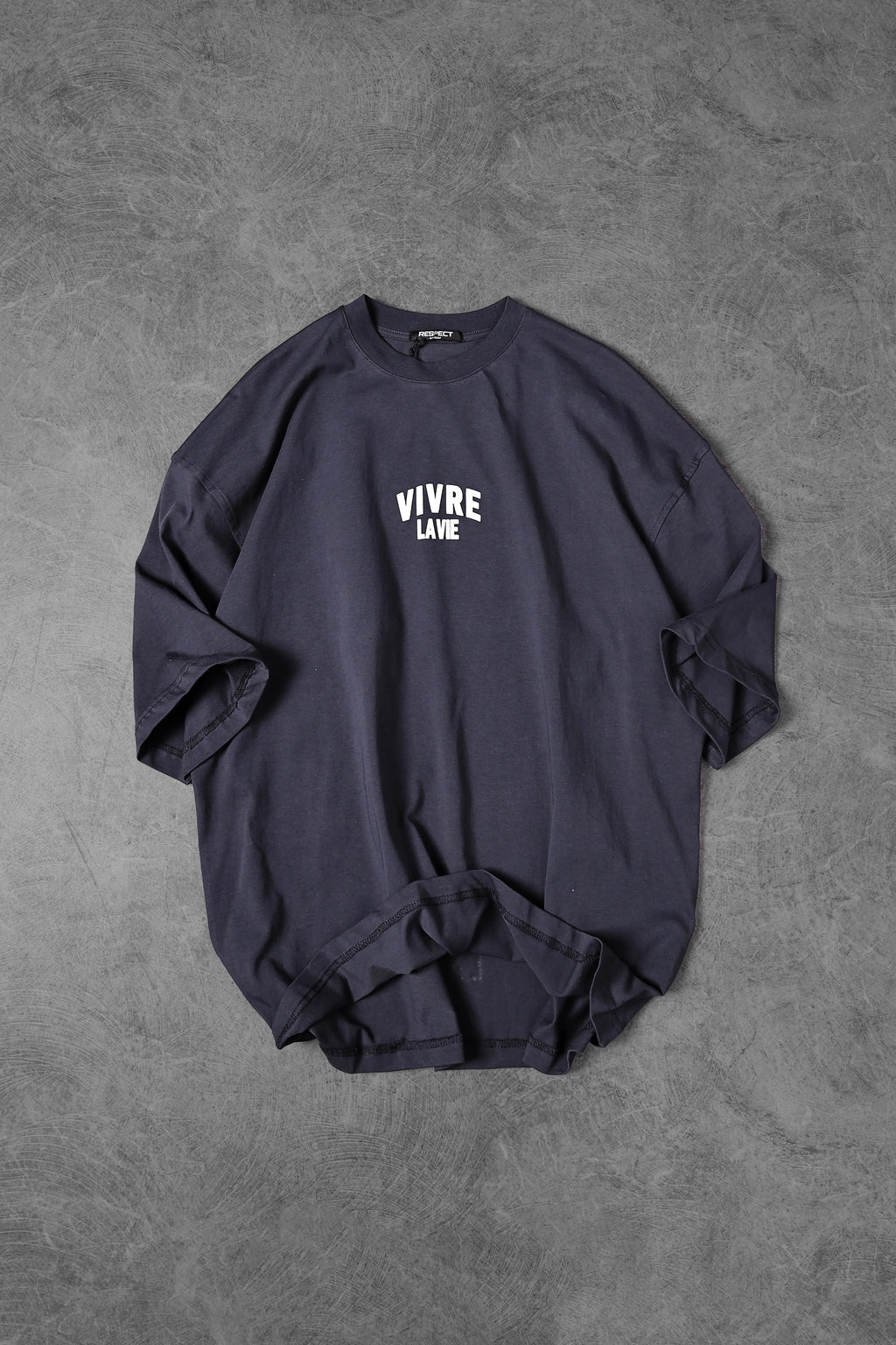 Vivre La Vie Oversized Tee