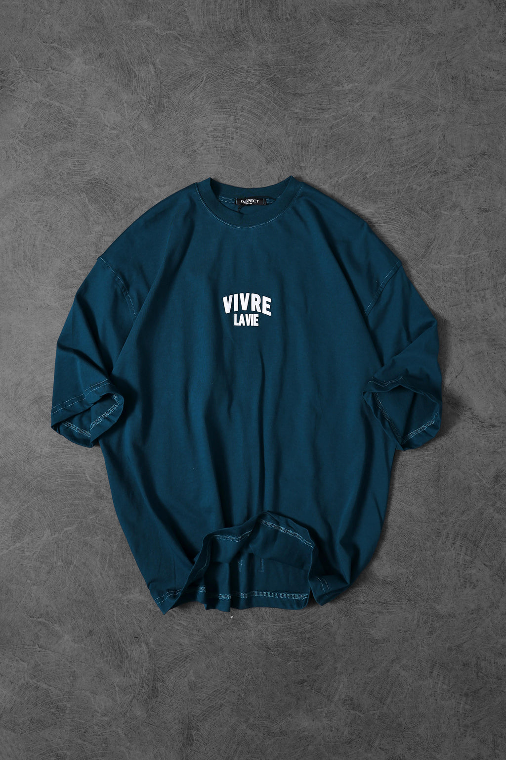 Vivre La Vie Oversized Tee