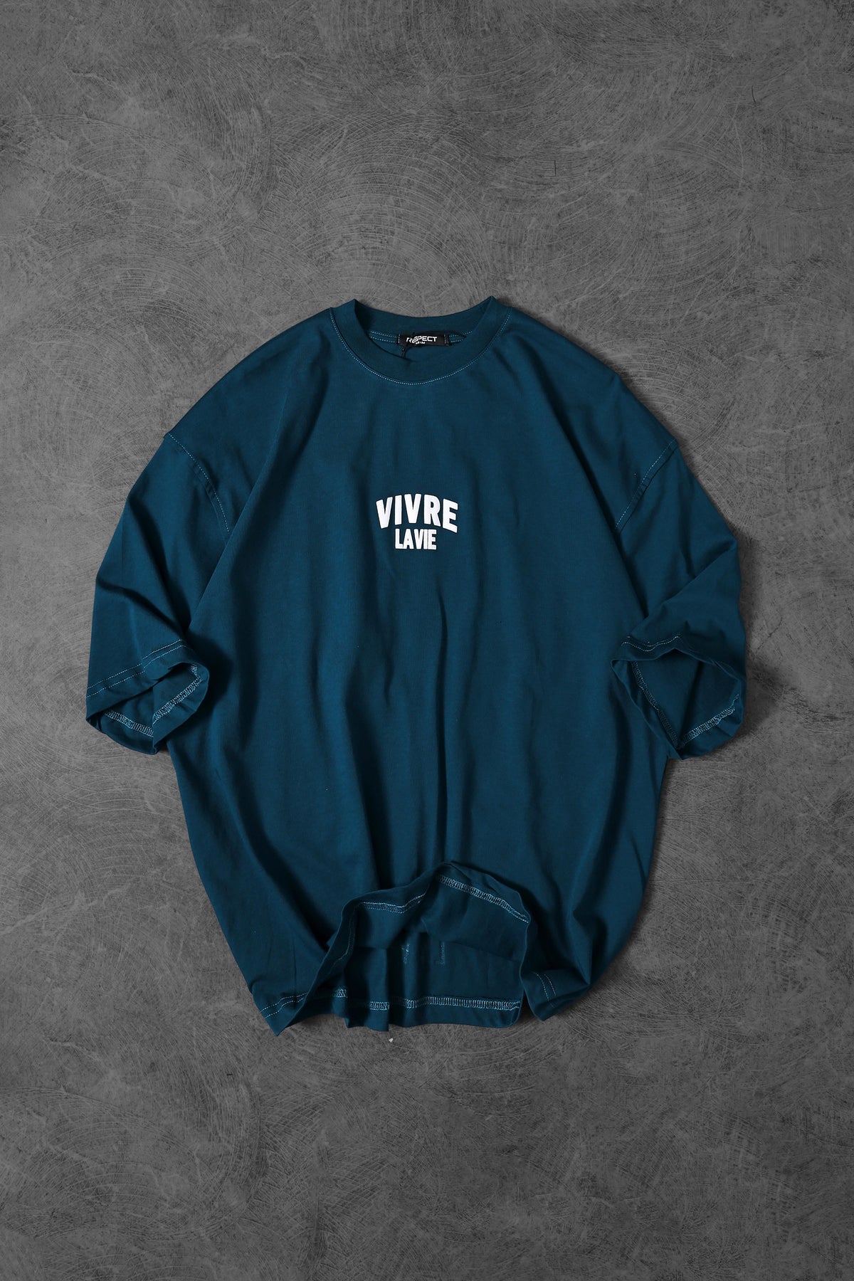 Vivre La Vie Oversized Tee