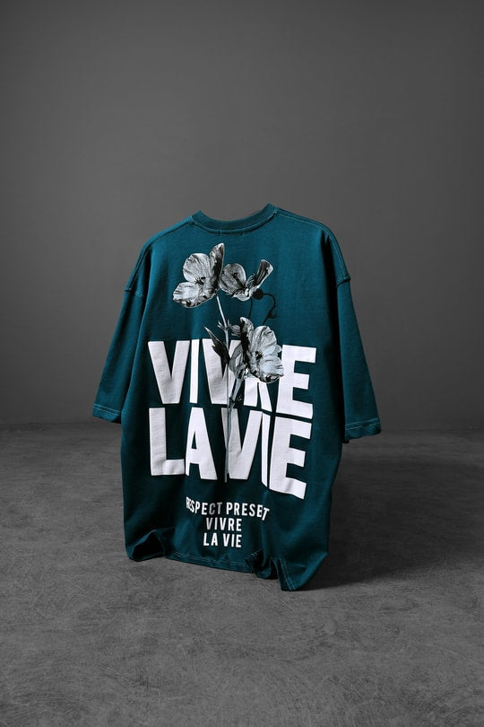 Vivre La Vie Oversized Tee